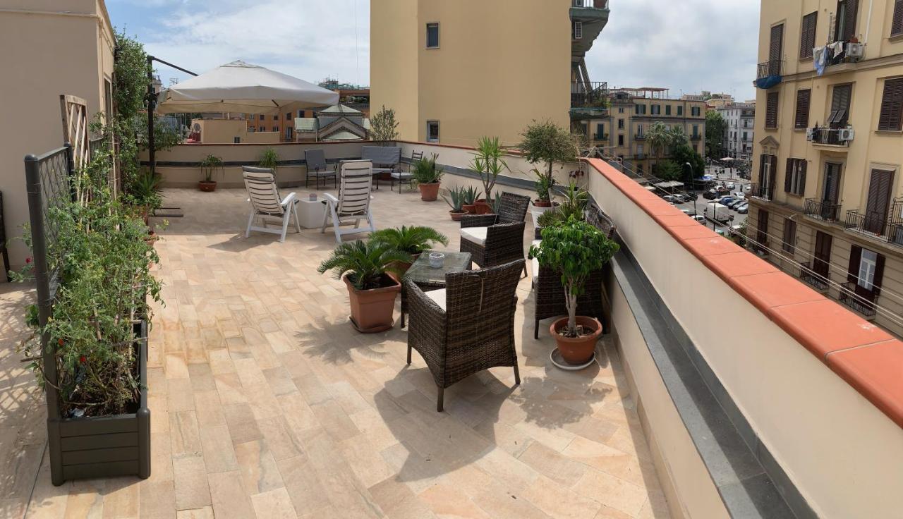 Tuanis Hotel Naples Exterior photo